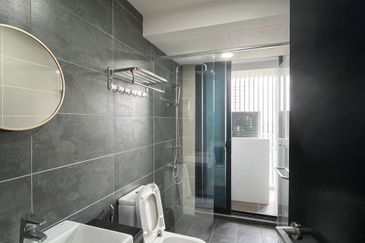 Almas @ Puteri Harbour