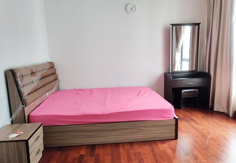 The Canal Garden South, Horizon Hills