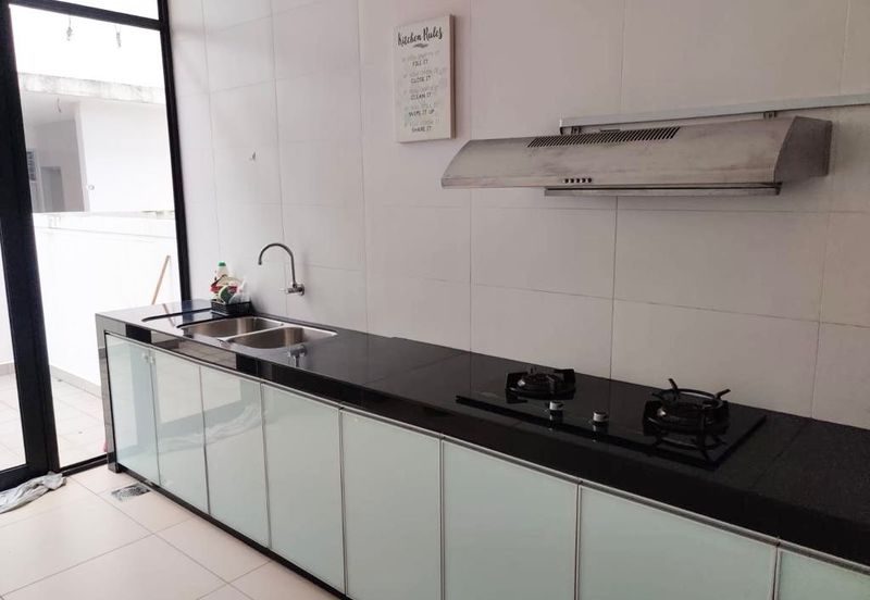 The Canal Garden South, Horizon Hills