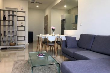 D\'Pristine @ Medini