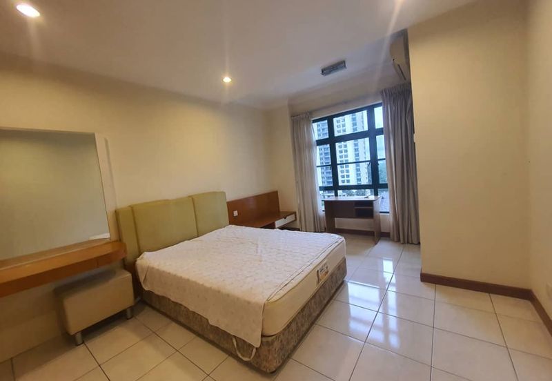 The Straits View, Bandar Baru Permas Jaya