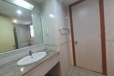 The Straits View, Bandar Baru Permas Jaya