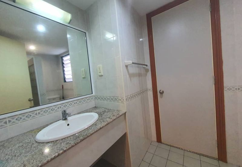 The Straits View, Bandar Baru Permas Jaya