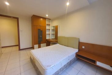 The Straits View, Bandar Baru Permas Jaya