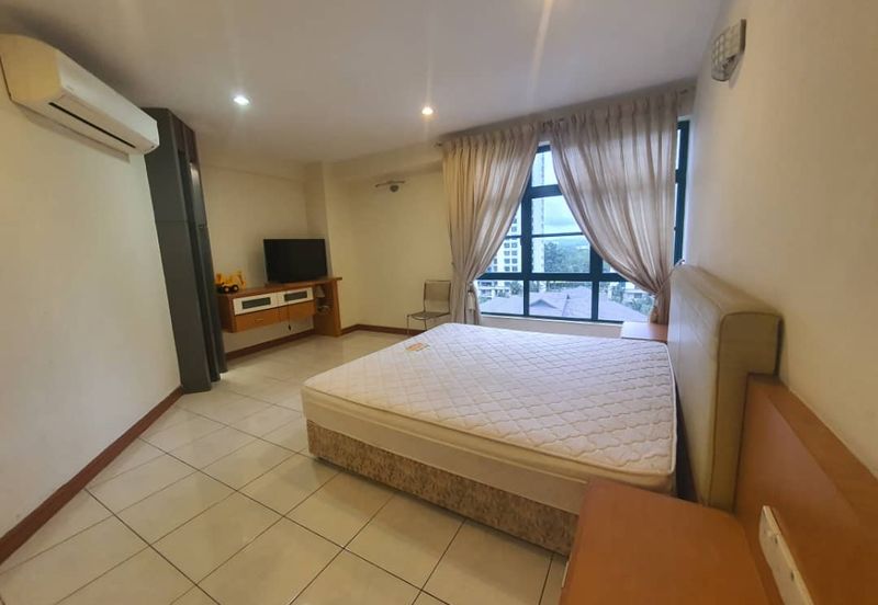 The Straits View, Bandar Baru Permas Jaya