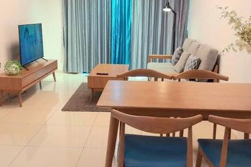 The M @ Medini Macrolink