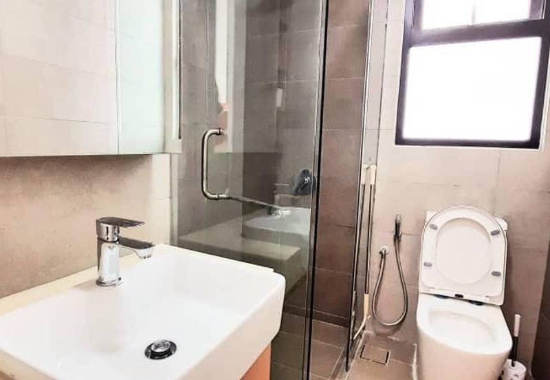 The M @ Medini Macrolink