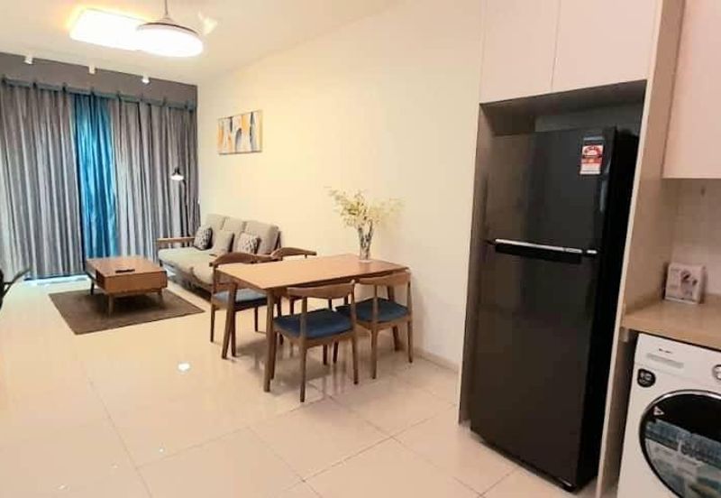 The M @ Medini Macrolink