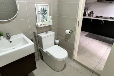 Ara Sendayan, Bandar Sri Sendayan, For Rent Fully Furnished Nice Environment with 24 security 