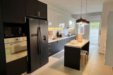 Ara Sendayan, Bandar Sri Sendayan, For Rent Fully Furnished Nice Environment with 24 security 