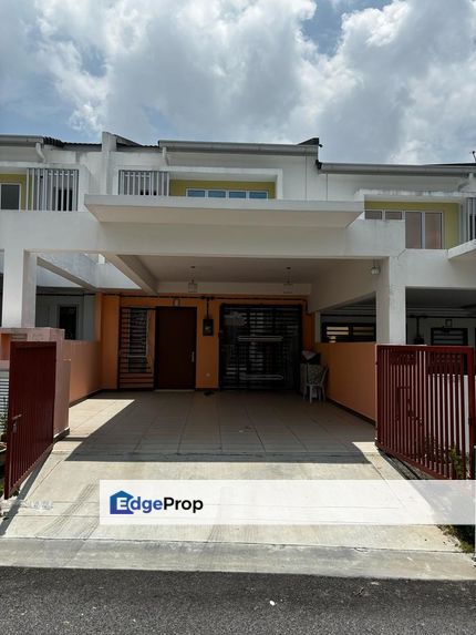 Tiara Sendayan Double Storey For Sale with Fully Furnished Gated&Guarded & Fully Extended , Negeri Sembilan, Seremban