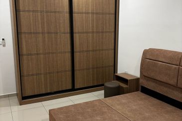 TIARA SENDAYAN (PRESINT 8)