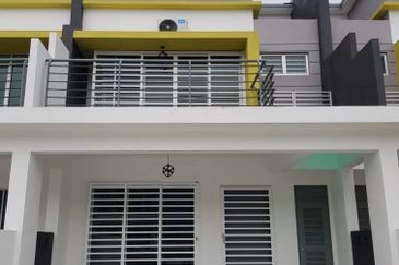 Springhill Double Storey Gated Guarded Port Dickson Unit