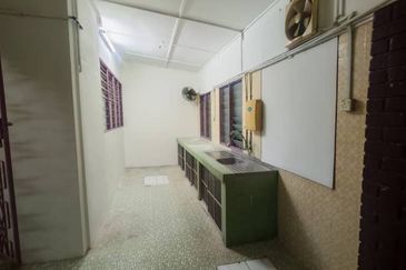 Taman Seremban Baru, Seremban, 2 Storey terraced house 