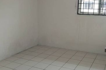 Taman Seremban Jaya/2 Double storey terrace house 