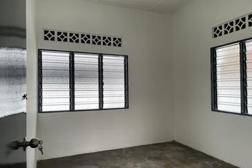 Mambau Height,Bungalow House 