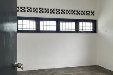 Mambau Height,Bungalow House 