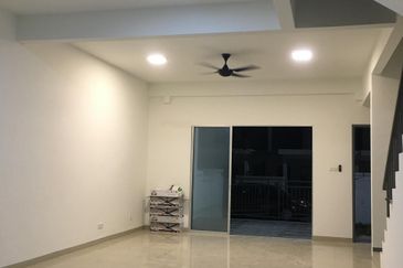 Taman Warisan Puteri Precint 6,2-Storey Terraced House