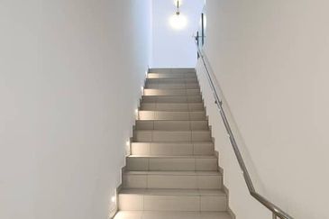 Damaris @ Ara Sendayan