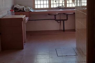 Seremban Mantin Freehold Double storey house 20X70 for sale