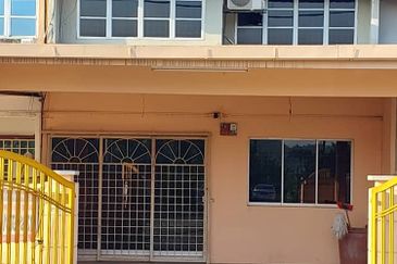 Seremban Mantin Freehold Double storey house 20X70 for sale