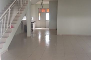 TAMAN SRI PINANG (LABU)