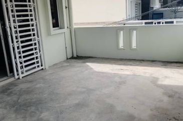 TAMAN SRI PINANG (LABU)