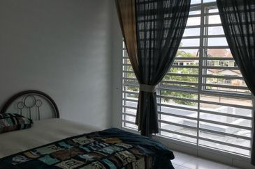 Sophia@S2 Heights Facing Main Road Gated&Guarded Double Storey House For Sale