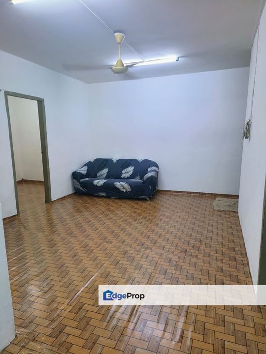 Garden Avenue Dhalia Apartment Below Market Value Nice Condition For Sale, Negeri Sembilan, Seremban