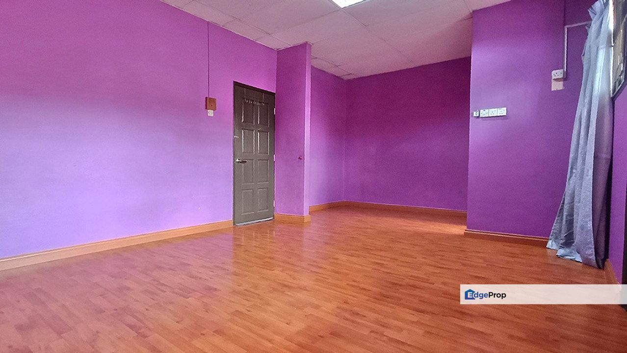 🔥RM1650 ONLY?! 4 ROOM RENOVATED HOUSE IN RASAH JAYA🔥 , Negeri Sembilan, Seremban