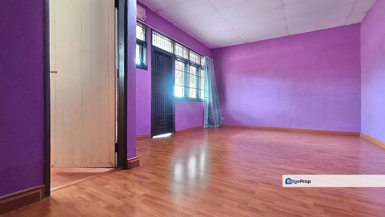 🔥RM1650 ONLY?! 4 ROOM RENOVATED HOUSE IN RASAH JAYA🔥 , Negeri Sembilan, Seremban