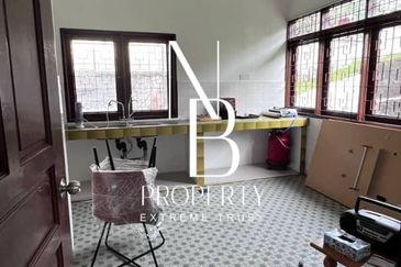 Taman Bukit Temiang 2.5 storey Bunglow Suitable For Student And Workers！！！