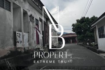 Taman Widuri Indah Senawang Corner Shop Lot To Rent