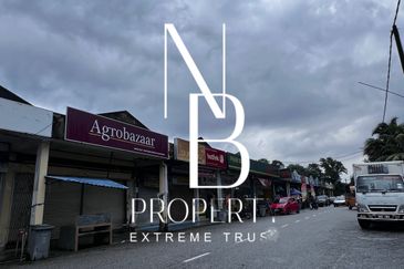 Taman Widuri Indah Senawang Corner Shop Lot To Rent