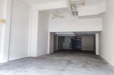 Oakland Commercial Centre