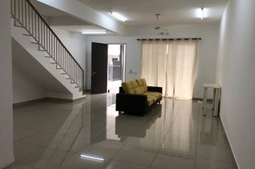 Bandar Ainsdale S2 Height Double Storey For Rent
