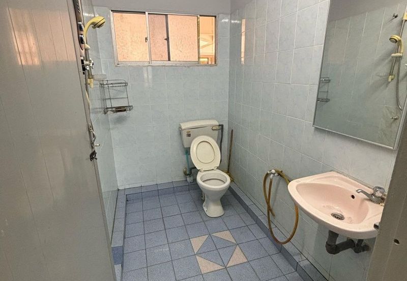 LE COURTS DESA TAMBUN