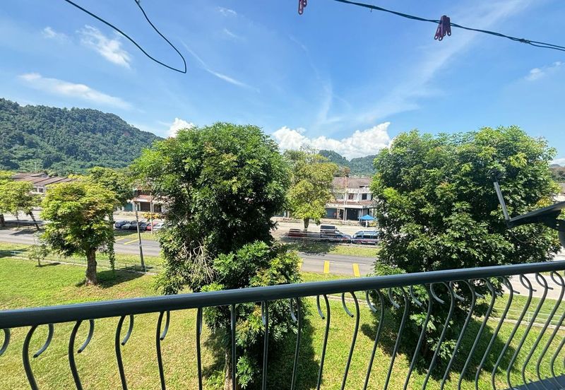 LE COURTS DESA TAMBUN