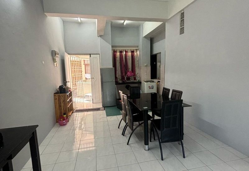 LE COURTS DESA TAMBUN