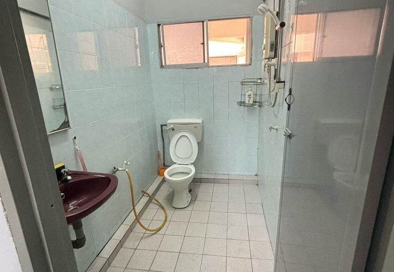 LE COURTS DESA TAMBUN