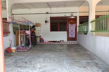 TAMAN BANDAR BARU MENGLEMBU