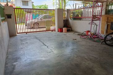 TAMAN BANDAR BARU MENGLEMBU