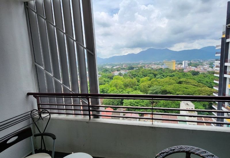 THE MAJESTIC (IMPERIAL & MAJESTIC)