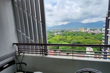 THE MAJESTIC (IMPERIAL & MAJESTIC)