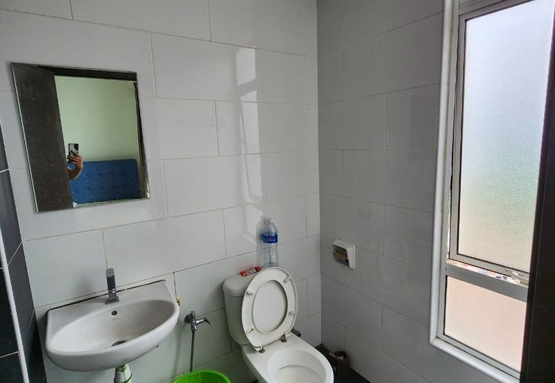 THE MAJESTIC (IMPERIAL & MAJESTIC)