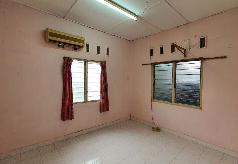 TAMAN HILLVIEW, IPOH