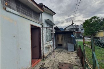 TAMAN HILLVIEW, IPOH