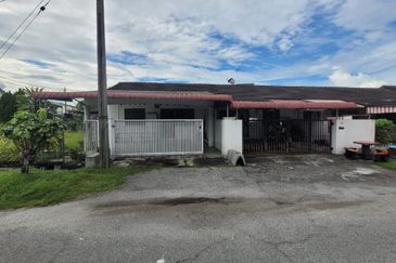 TAMAN HILLVIEW, IPOH