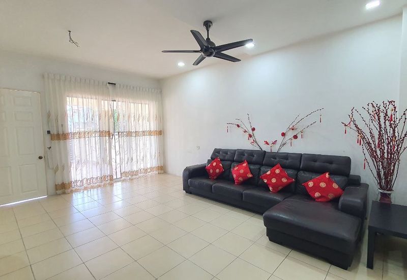 Panorama Lapangan Perdana