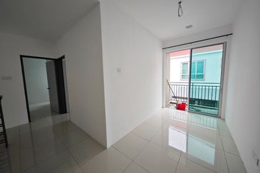 Panorama Lapangan Perdana